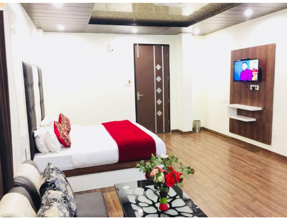 Hotel Dalhousie Grand Banikhet Luaran gambar