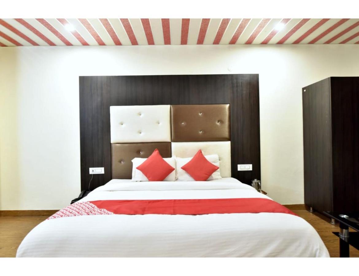 Hotel Dalhousie Grand Banikhet Luaran gambar