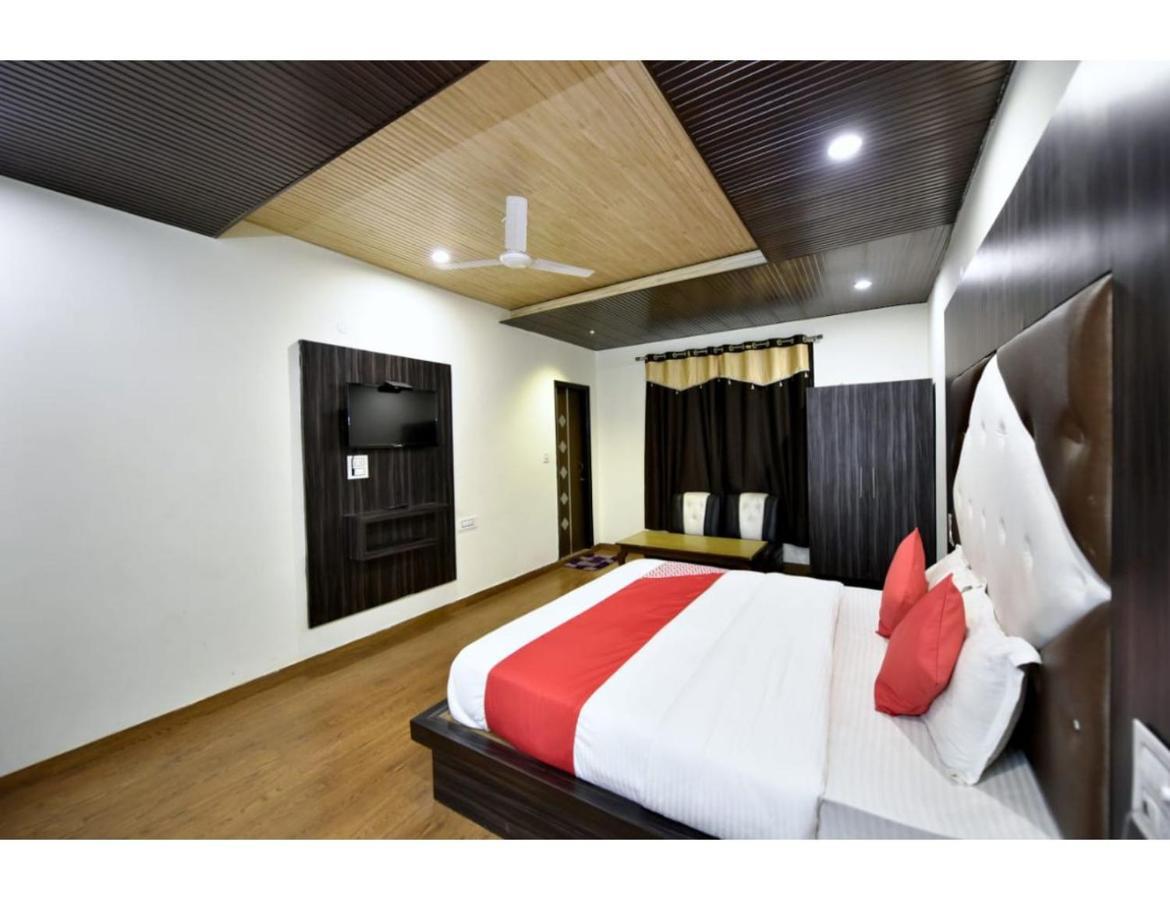 Hotel Dalhousie Grand Banikhet Luaran gambar